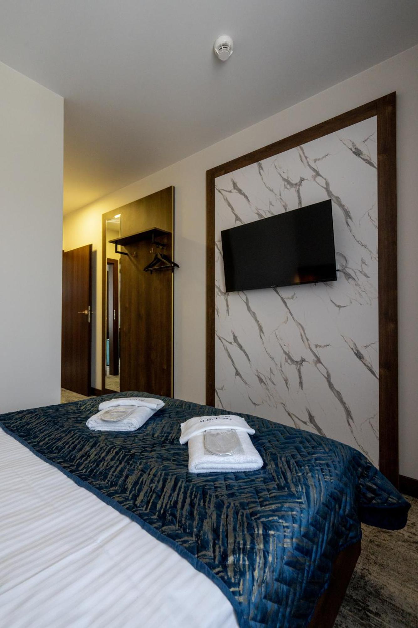 Sleep&Fly Okecie Warsaw Airport Bed & Breakfast Luaran gambar