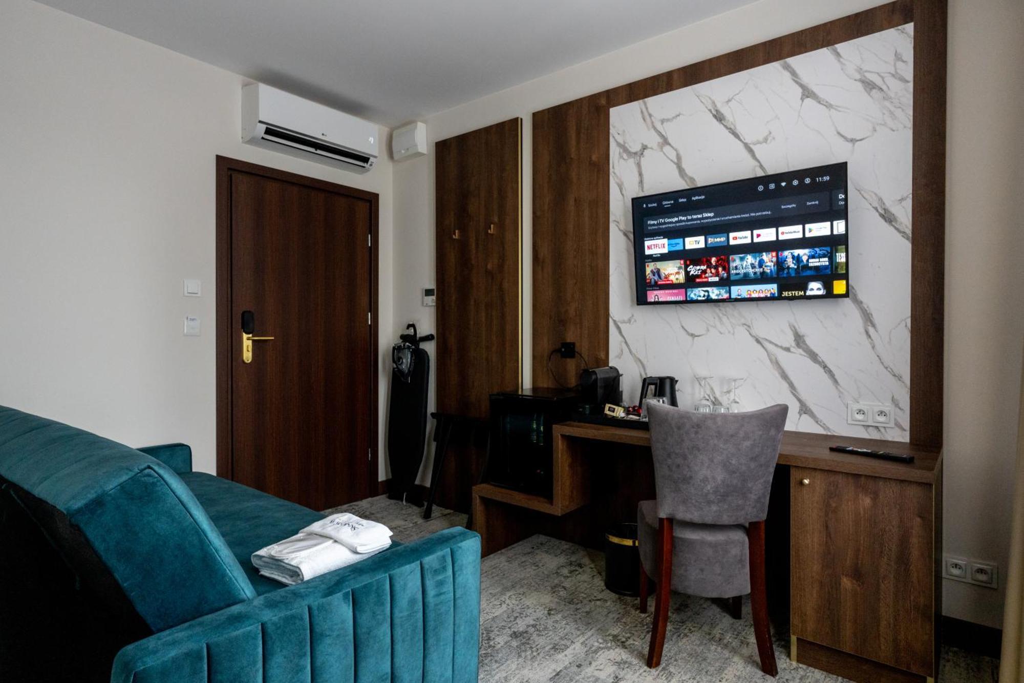 Sleep&Fly Okecie Warsaw Airport Bed & Breakfast Luaran gambar