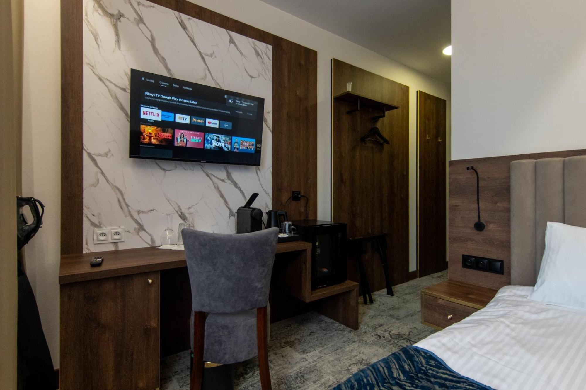 Sleep&Fly Okecie Warsaw Airport Bed & Breakfast Luaran gambar