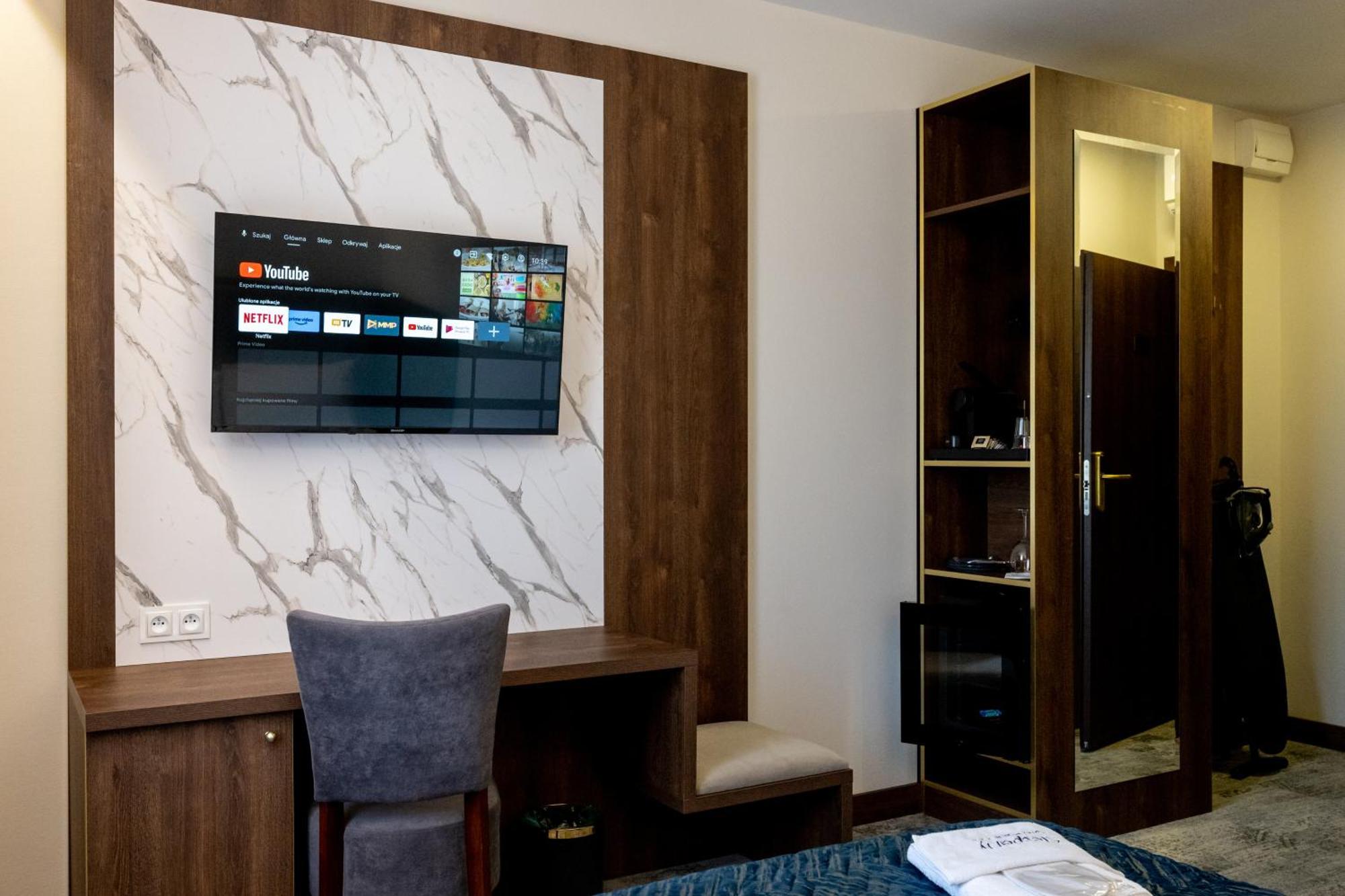 Sleep&Fly Okecie Warsaw Airport Bed & Breakfast Luaran gambar