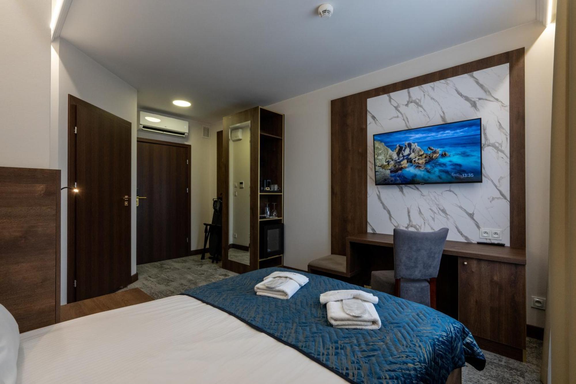 Sleep&Fly Okecie Warsaw Airport Bed & Breakfast Luaran gambar